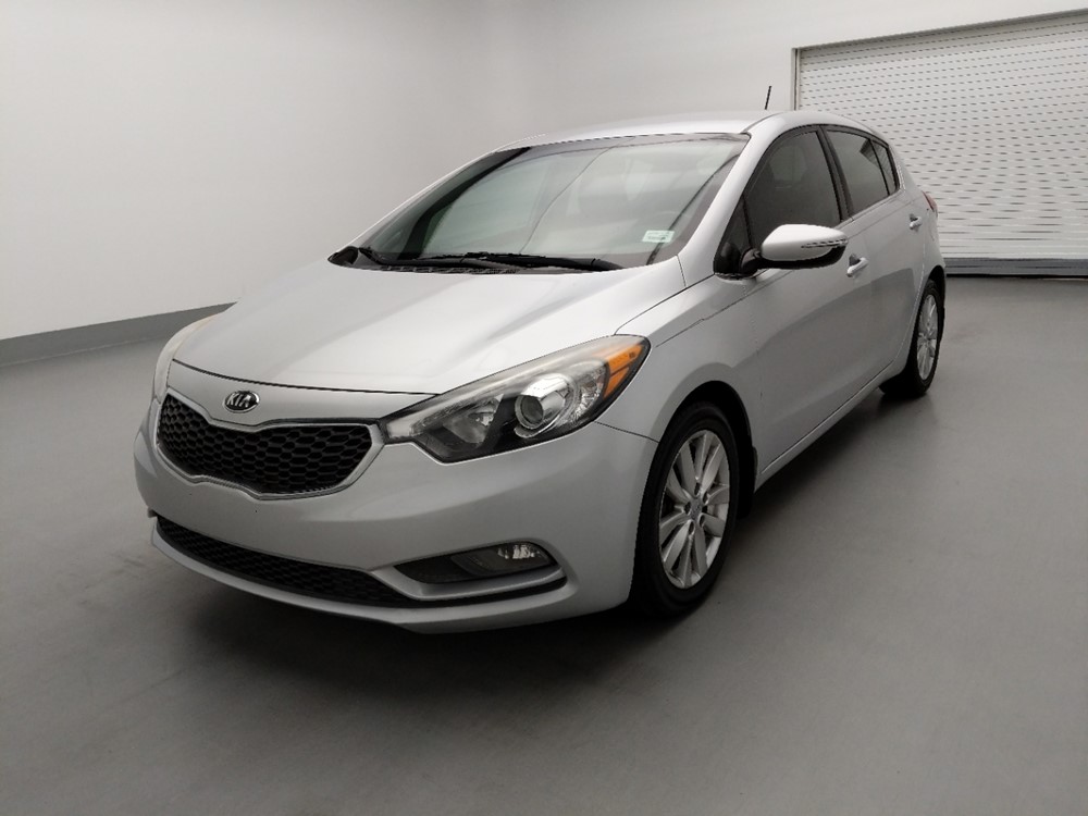 Used 2015 Kia Forte5 Driver Front Bumper