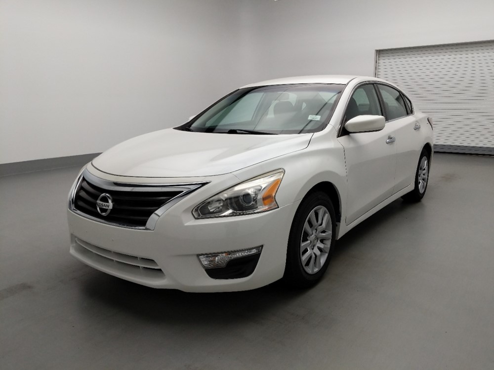 Used 2014 Nissan Altima Driver Front Bumper