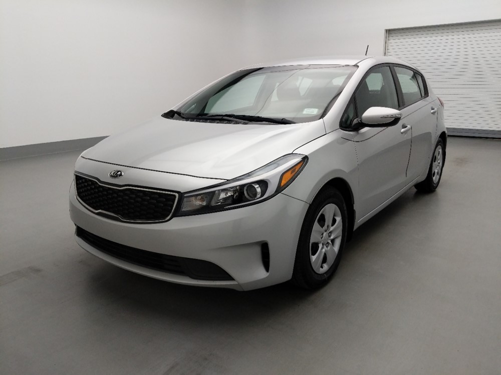 Used 2017 Kia Forte5 Driver Front Bumper
