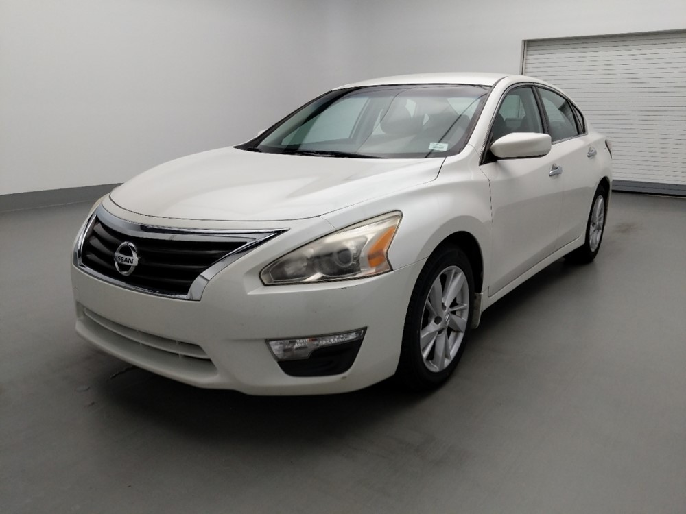Used 2014 Nissan Altima Driver Front Bumper