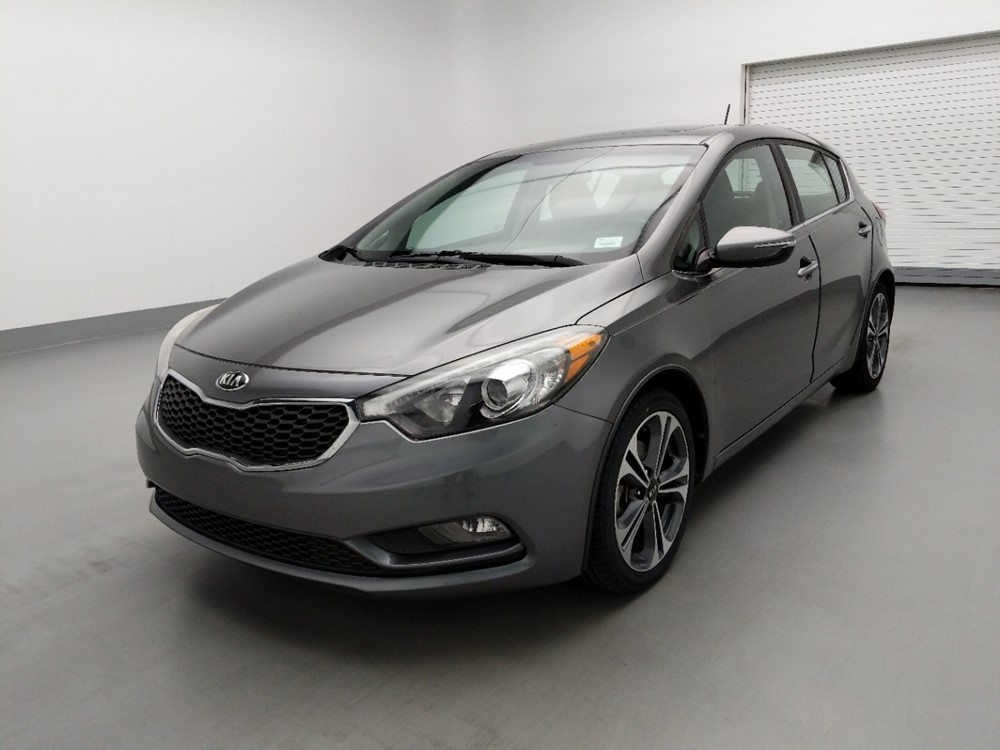 Used 2016 Kia Forte5 Driver Front Bumper