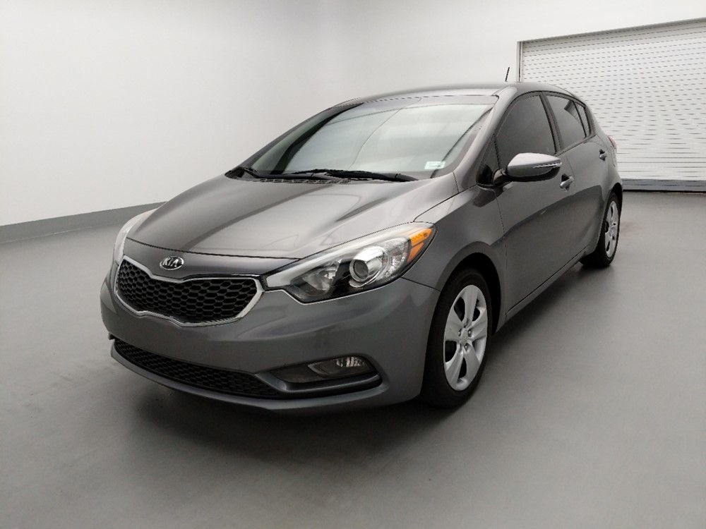 Used 2016 Kia Forte5 Driver Front Bumper