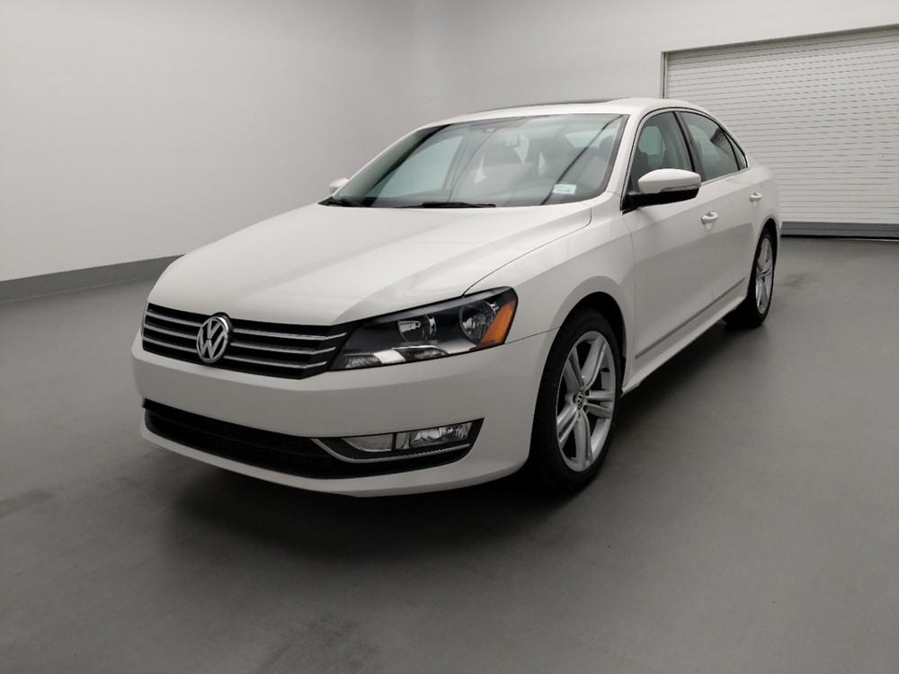Used 2015 Volkswagen Passat Driver Front Bumper