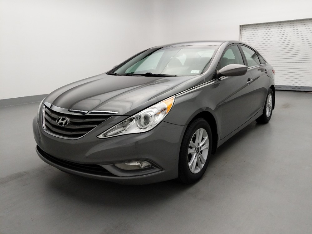 Used 2013 Hyundai Sonata Driver Front Bumper