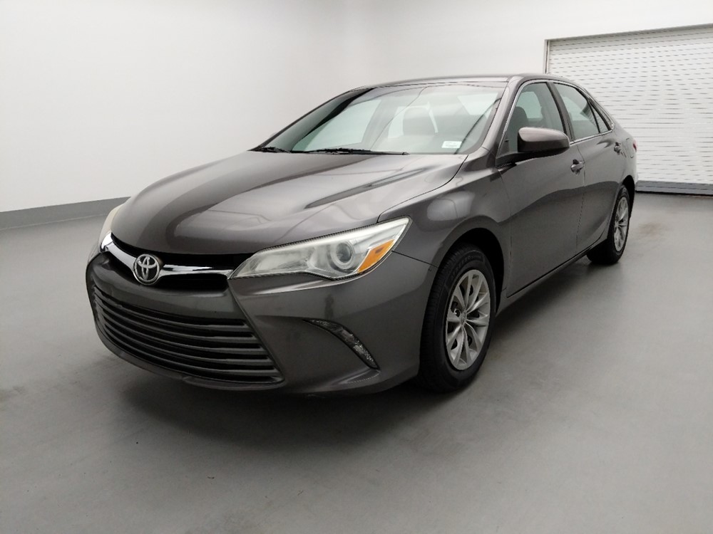 Used 2016 Toyota Camry Driver Front Bumper