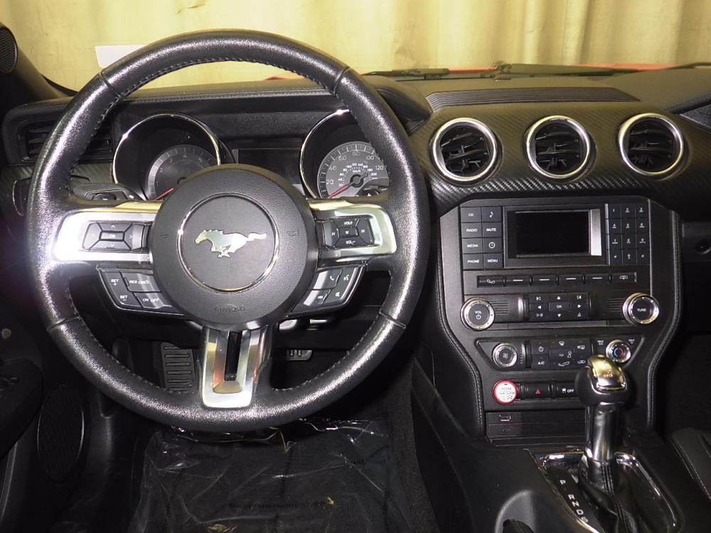 2016 Ford Mustang - Driver Dash