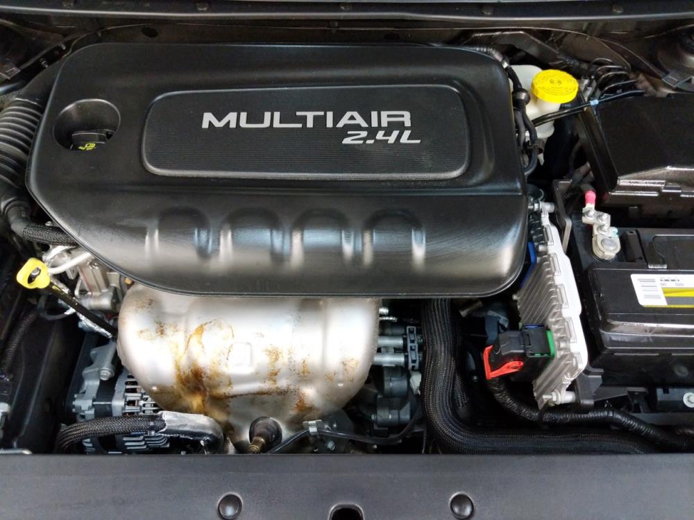 2015 Chrysler 200 - Engine