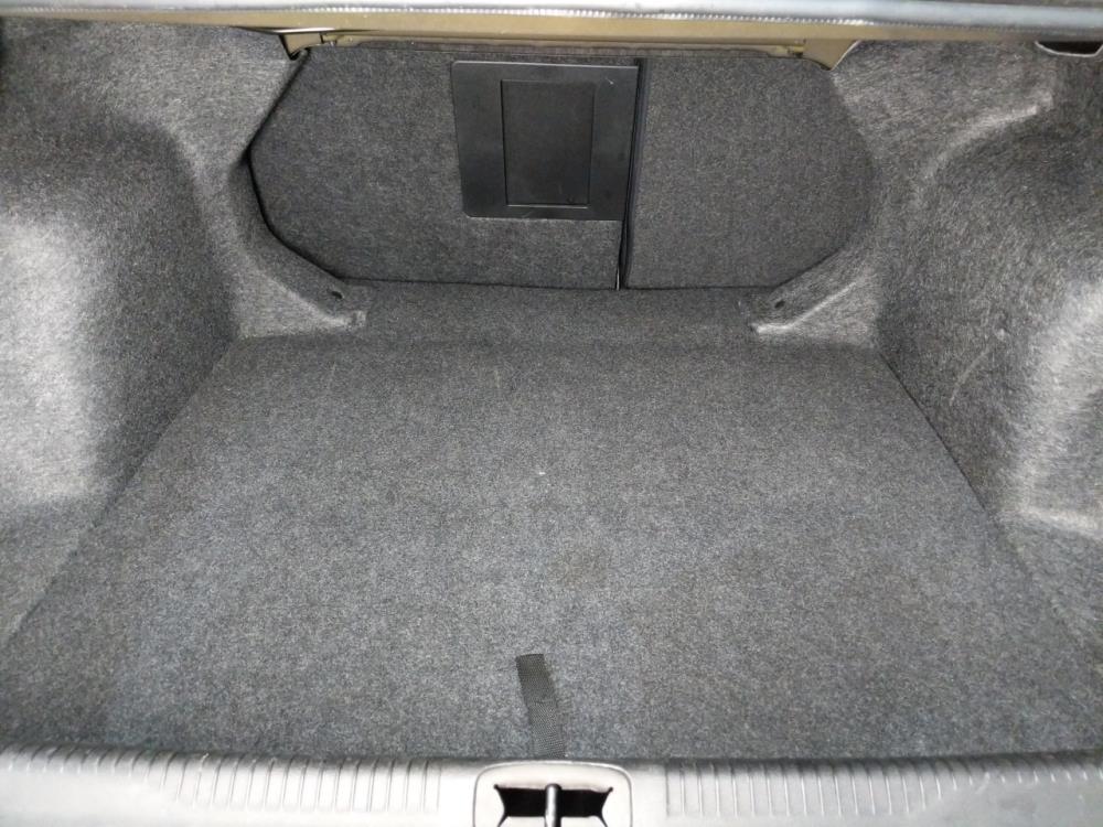 2015 Chrysler 200 - Trunk