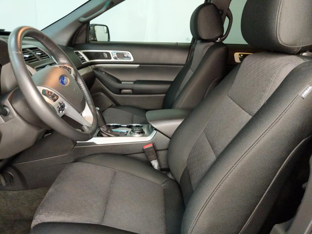 2015 Ford Explorer - Driver Front Seat