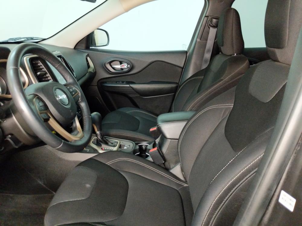2015 Jeep Cherokee - Driver Front Seat
