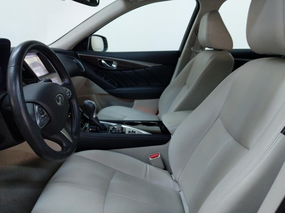 2015 INFINITI Q50 - Driver Front Seat