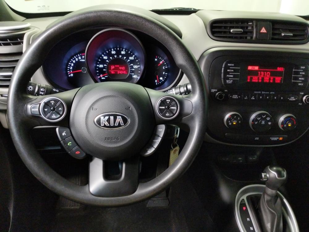 2016 Kia Soul - Driver Dash