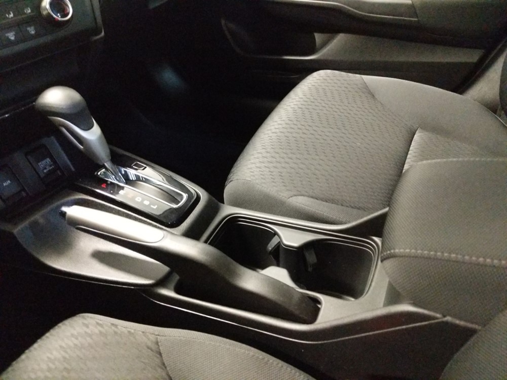 2014 Honda Civic - Center Console/Cup Holders