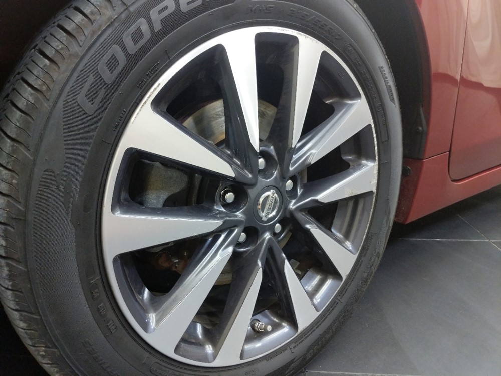 2016 Nissan Altima - Wheel