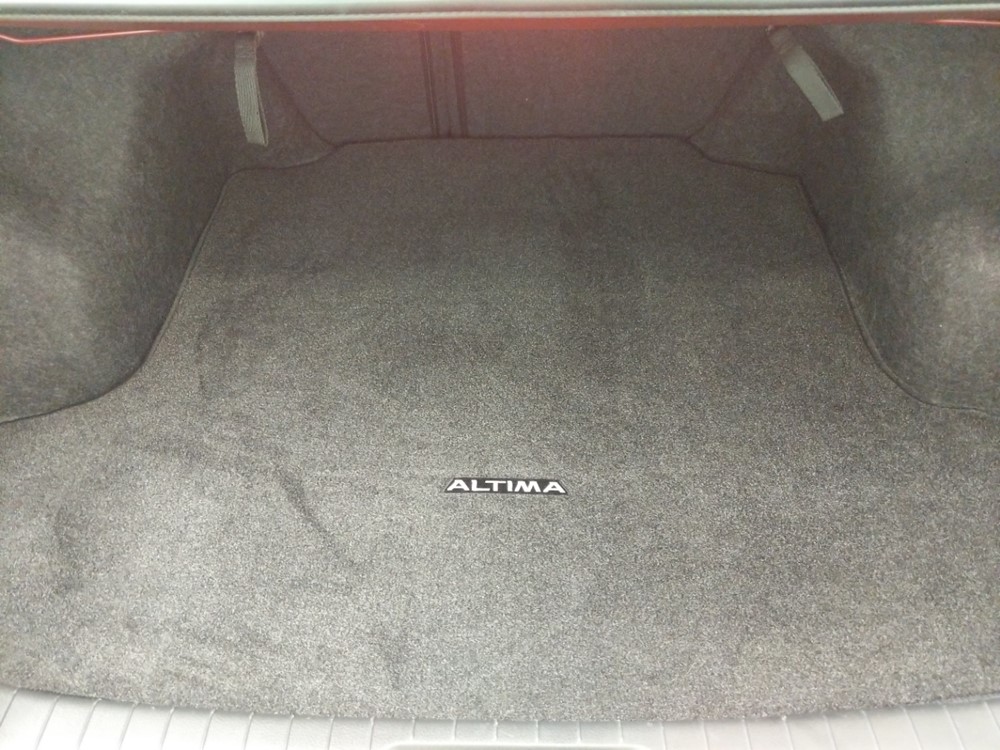 2016 Nissan Altima - Trunk