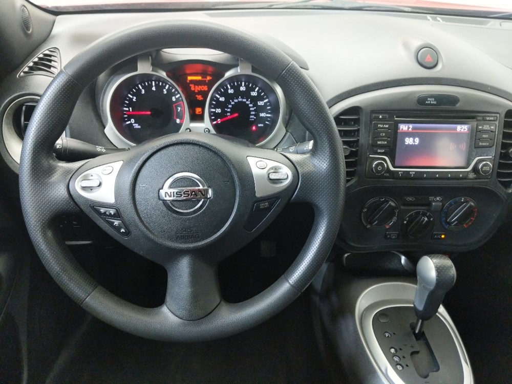 2016 Nissan JUKE - Driver Dash