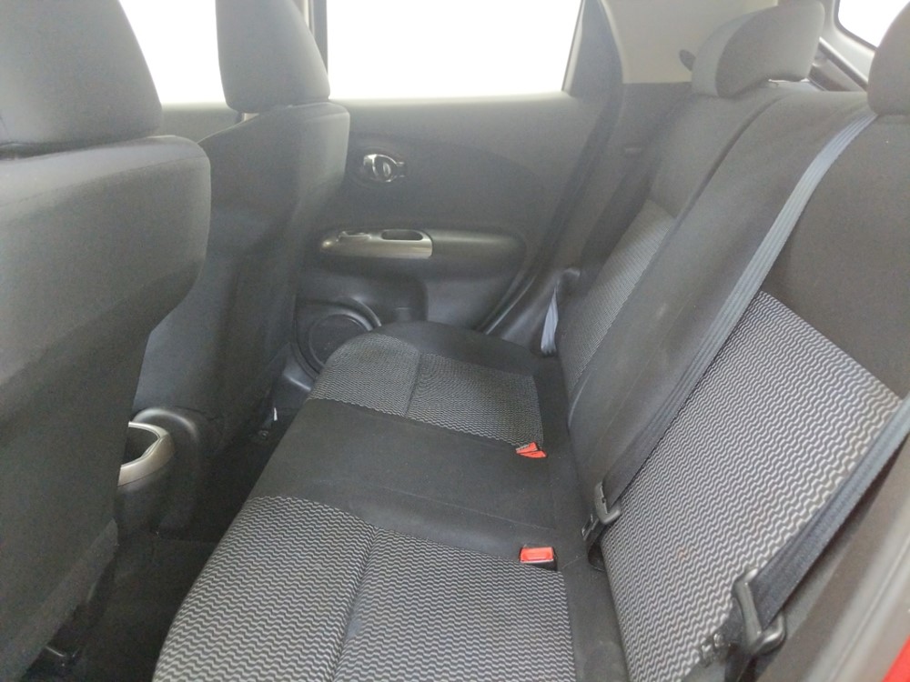 2016 Nissan JUKE - Driver Rear Seat