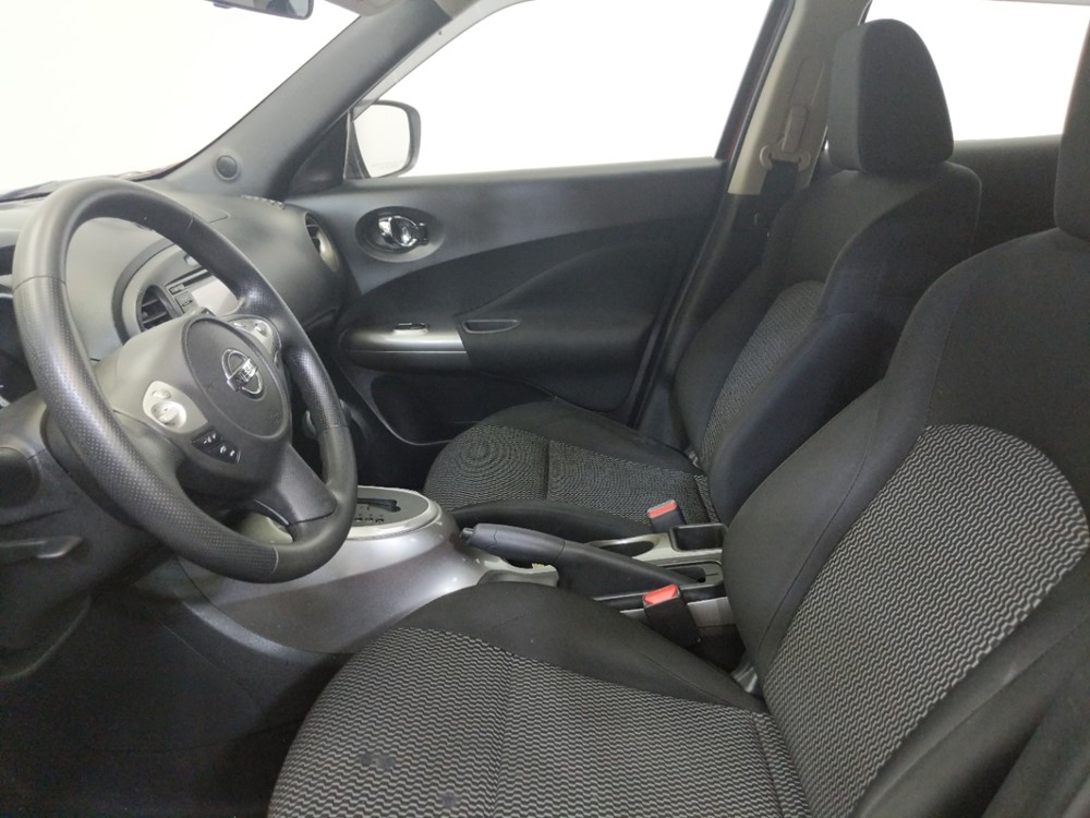 2016 Nissan JUKE - Driver Front Seat