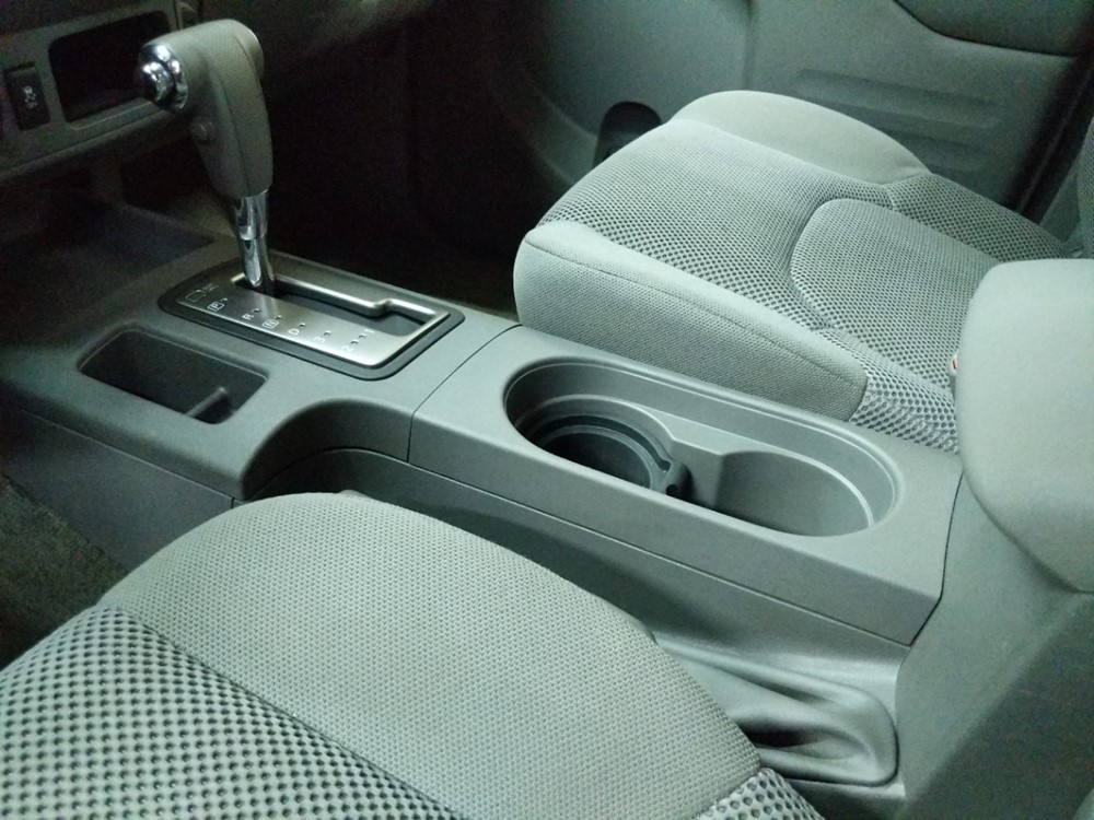 2017 Nissan Frontier - Center Console/Cup Holders