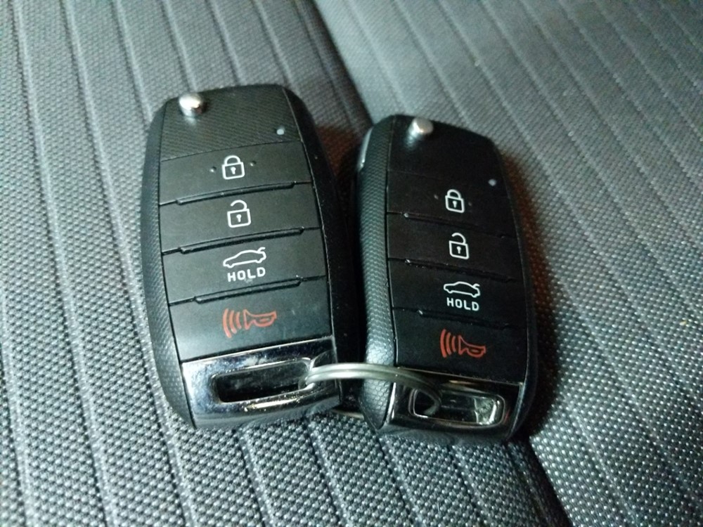2015 Kia Forte - Keys