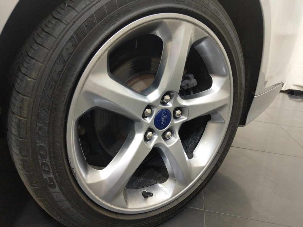 2015 Ford Fusion - Wheel