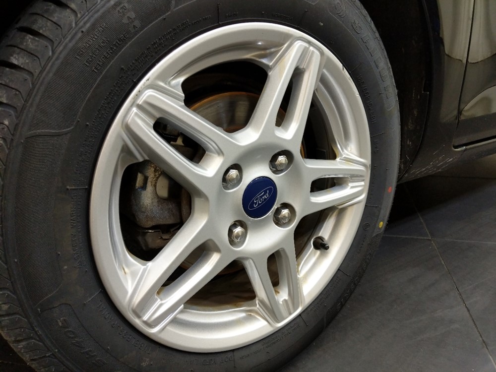 2017 Ford Fiesta - Wheel