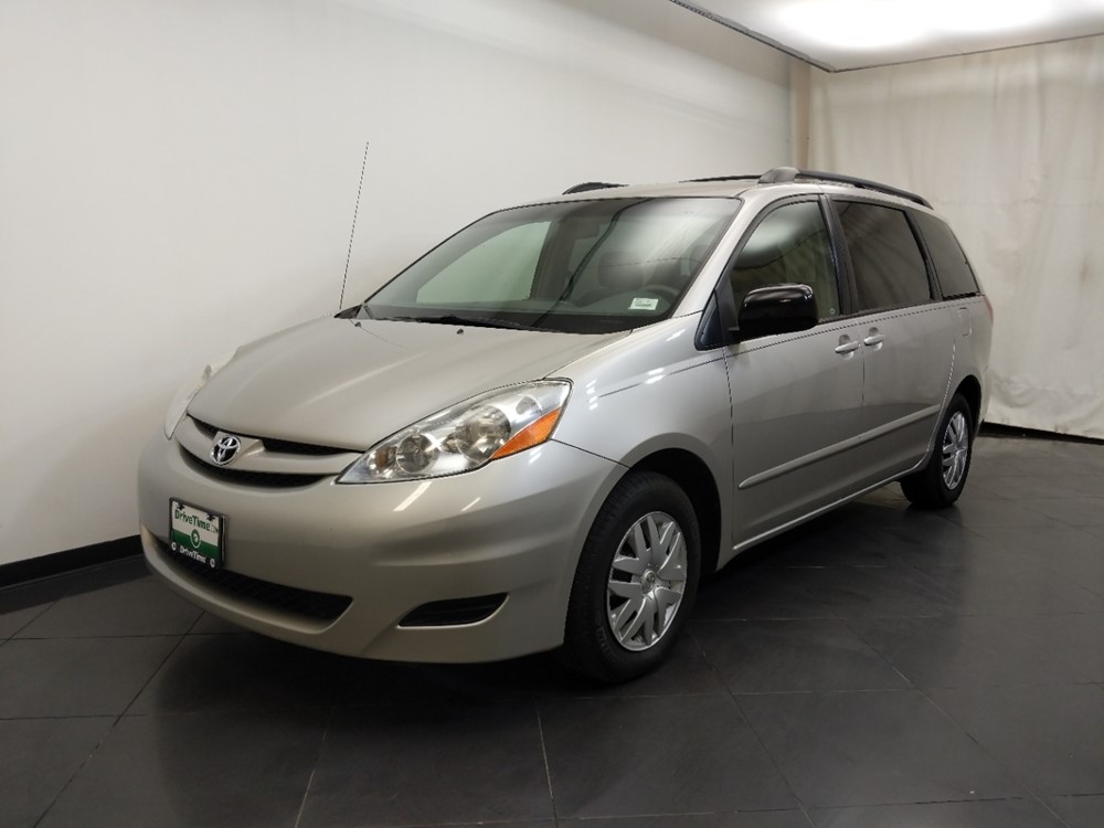 2008 Toyota Sienna - Driver Front Bumper