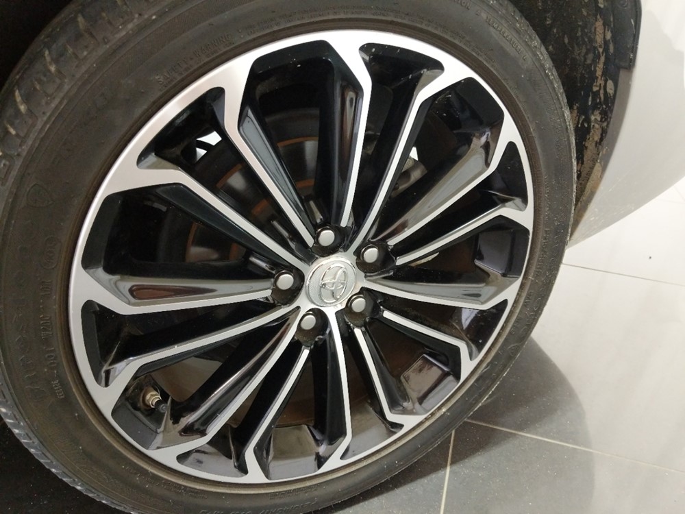 2016 Toyota Corolla - Wheel