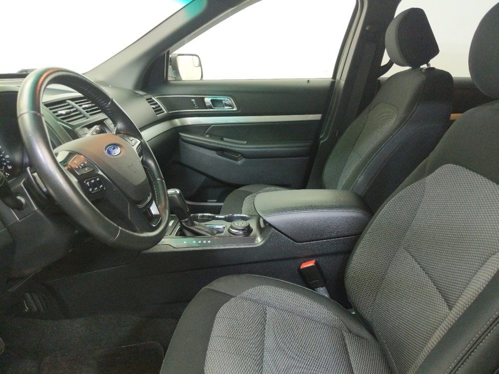 2016 Ford Explorer - Driver Front Seat