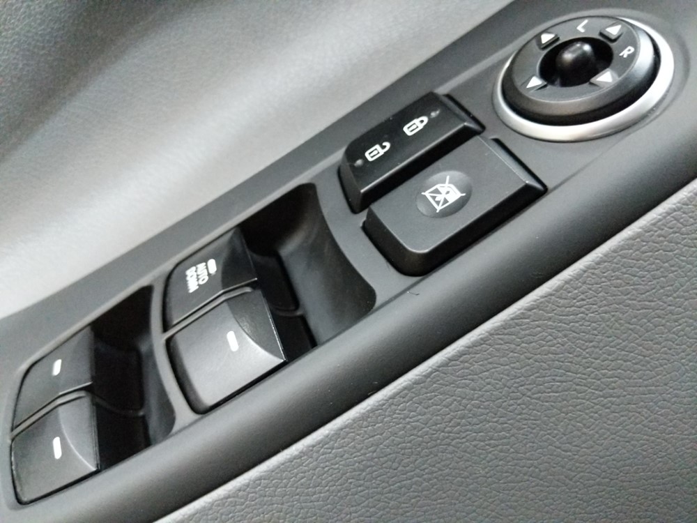 2016 Hyundai Elantra - Driver Power Windows/Lock Control