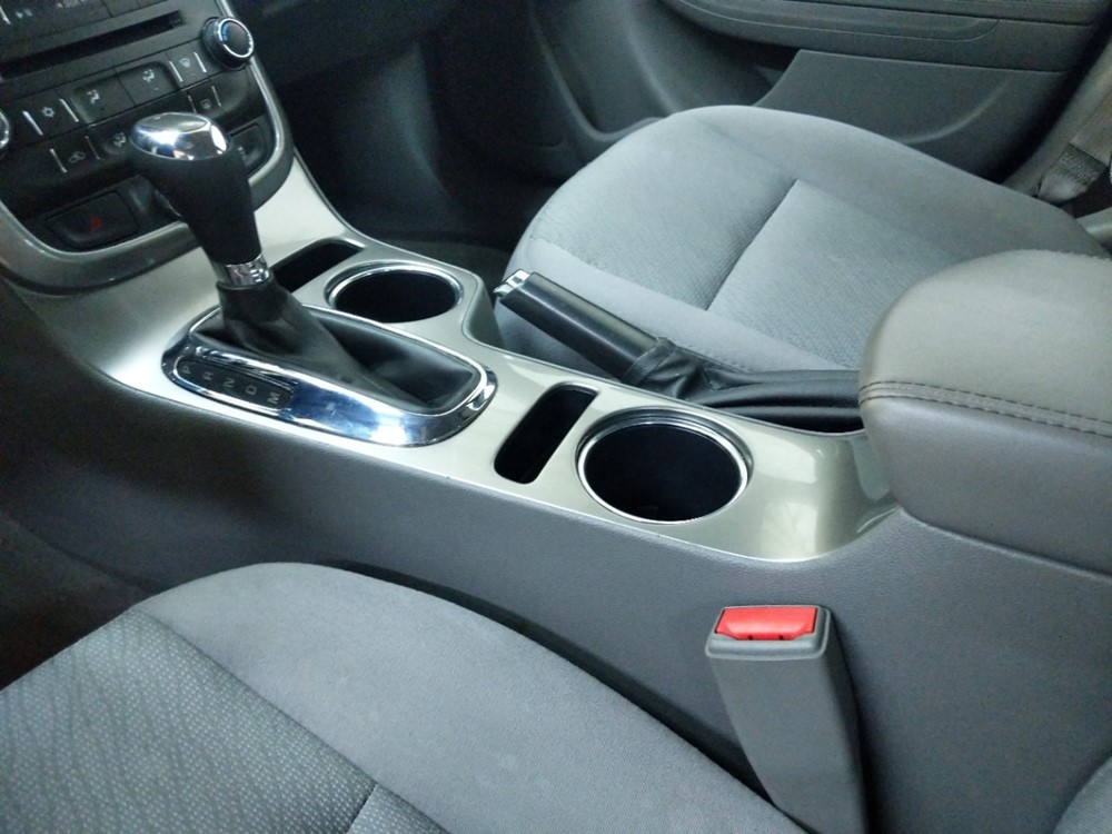 2016 Chevrolet Malibu - Center Console/Cup Holders