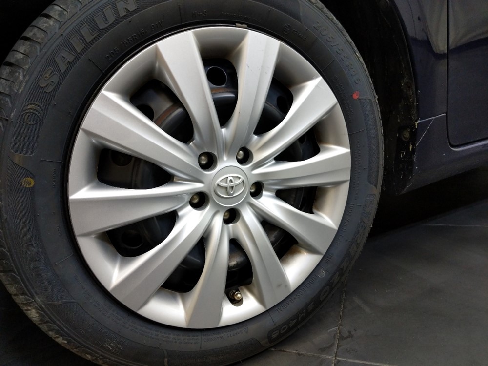 2013 Toyota Corolla - Wheel
