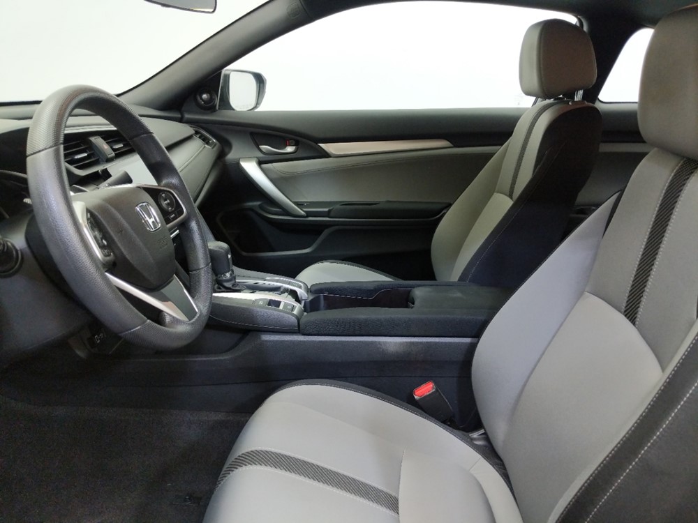 2017 Honda Civic - Driver Front Seat