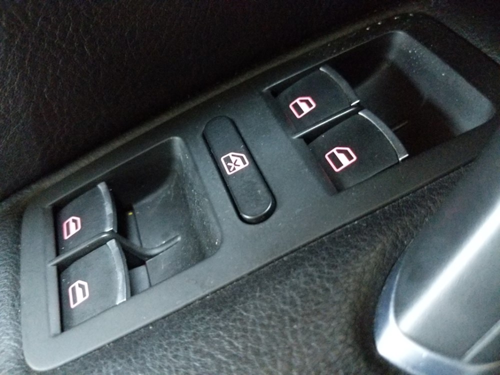2017 Volkswagen Passat - Driver Power Windows/Lock Control