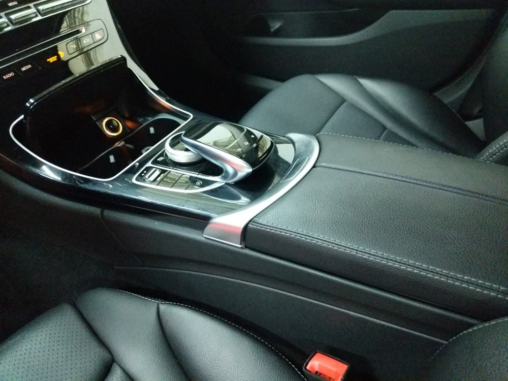2015 Mercedes-Benz C300 - Center Console/Cup Holders