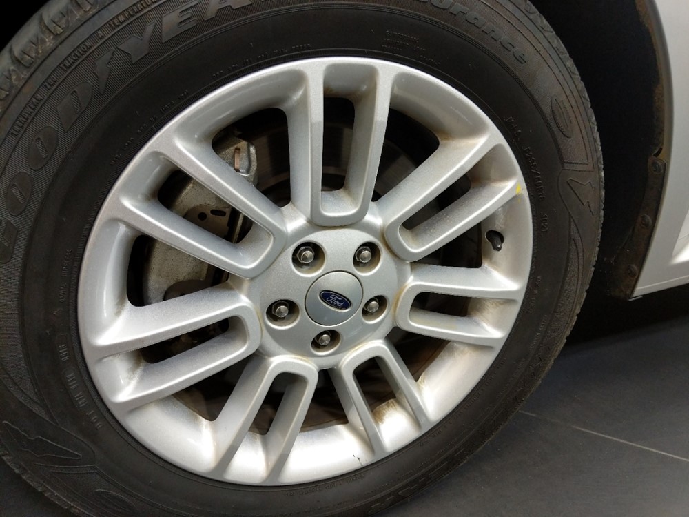 2016 Ford Flex - Wheel