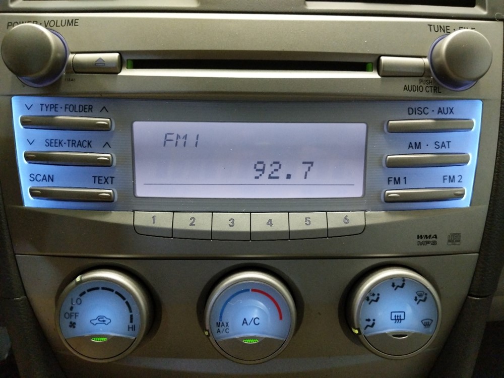 2011 Toyota Camry - Stereo Package