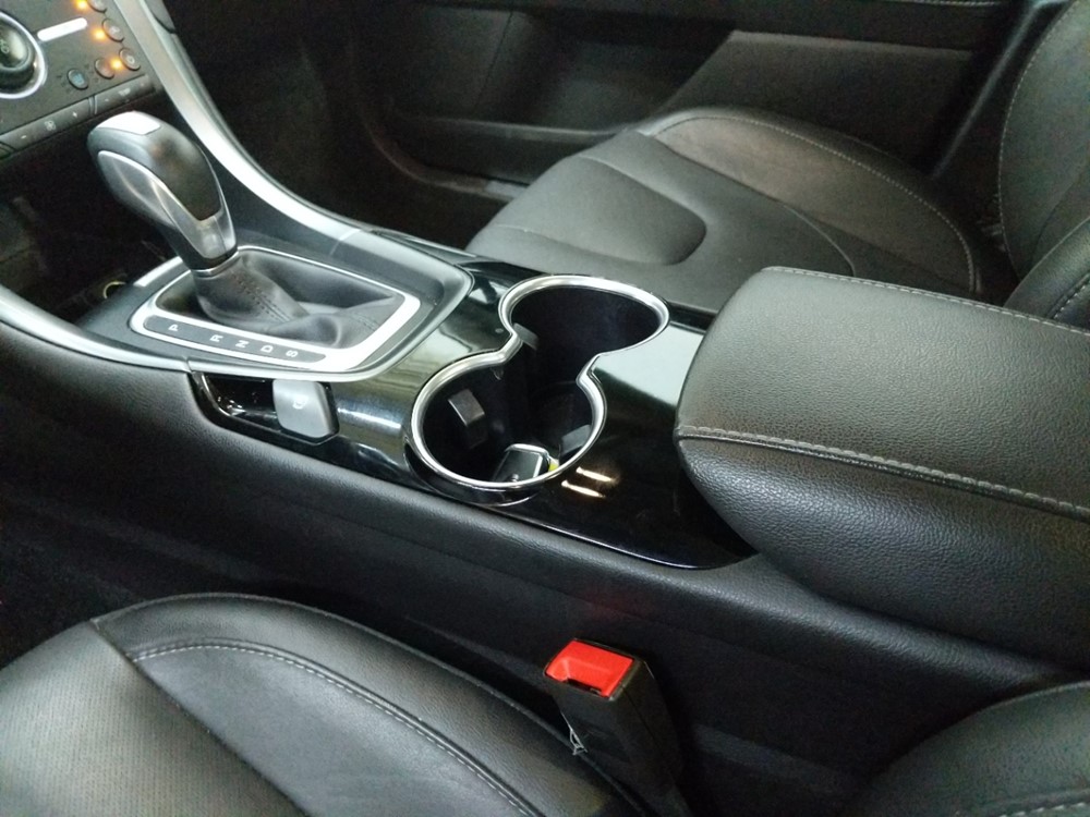 2016 Ford Fusion - Center Console/Cup Holders
