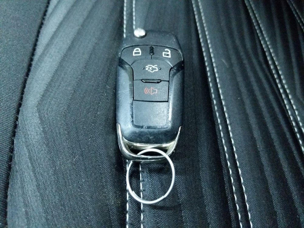 2016 Ford Fusion - Keys