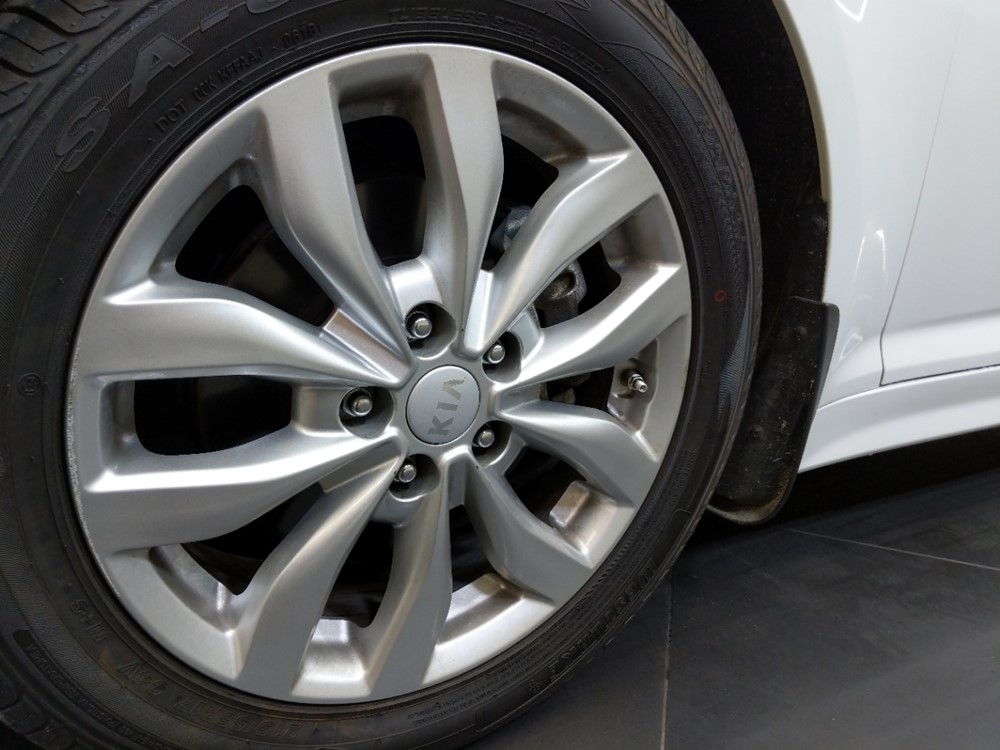 2015 Kia Optima - Wheel