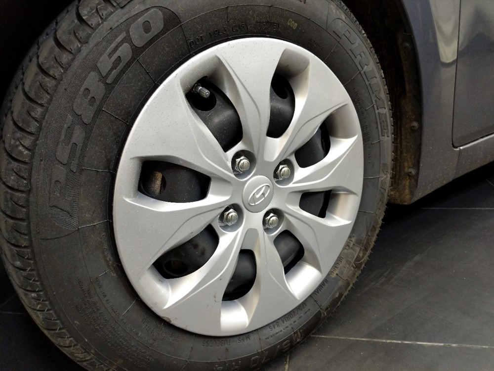 2017 Hyundai Accent - Wheel