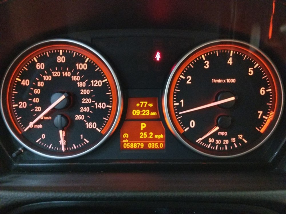 2011 BMW 328i - Odometer Close Up