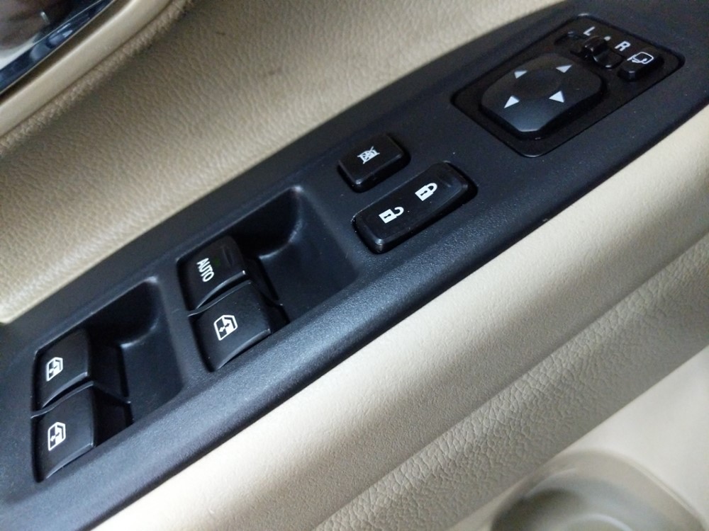 2016 Mitsubishi Outlander - Driver Power Windows/Lock Control