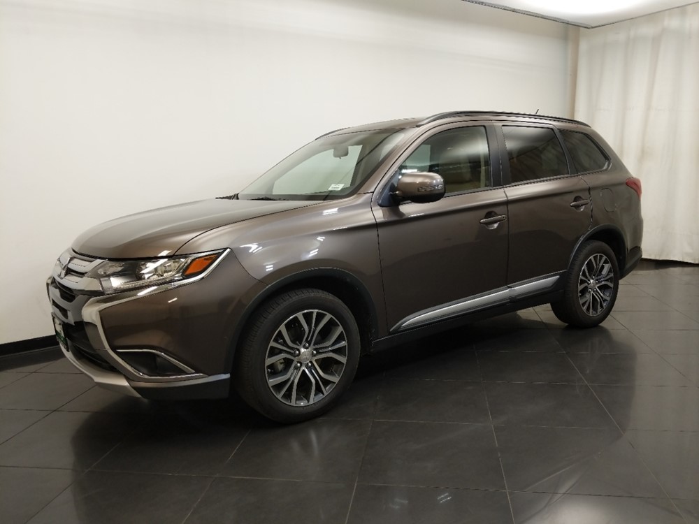 2016 Mitsubishi Outlander - Driver Front Side