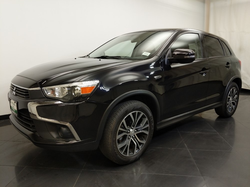2017 Mitsubishi Outlander - Driver Front Side