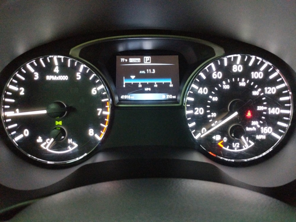 2017 Nissan Pathfinder - Odometer Close Up