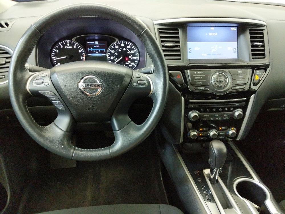 2017 Nissan Pathfinder - Driver Dash