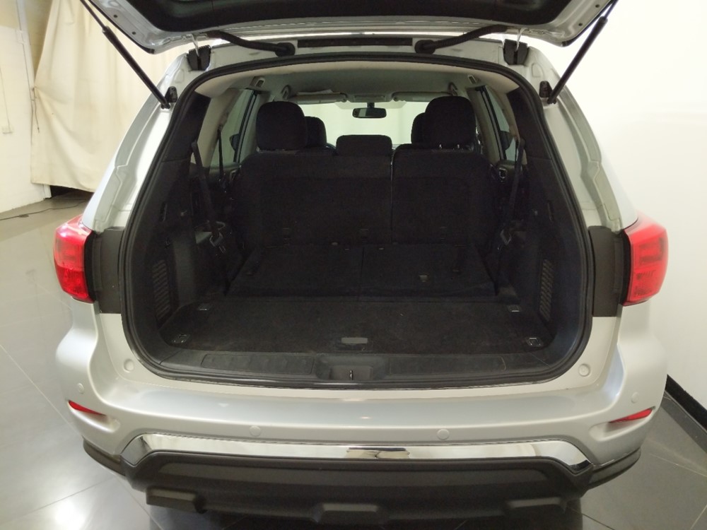2017 Nissan Pathfinder - Trunk
