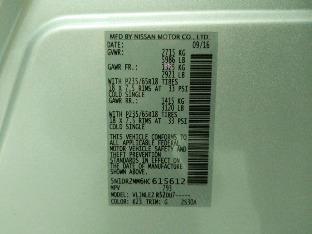 2017 Nissan Pathfinder - VIN Plate