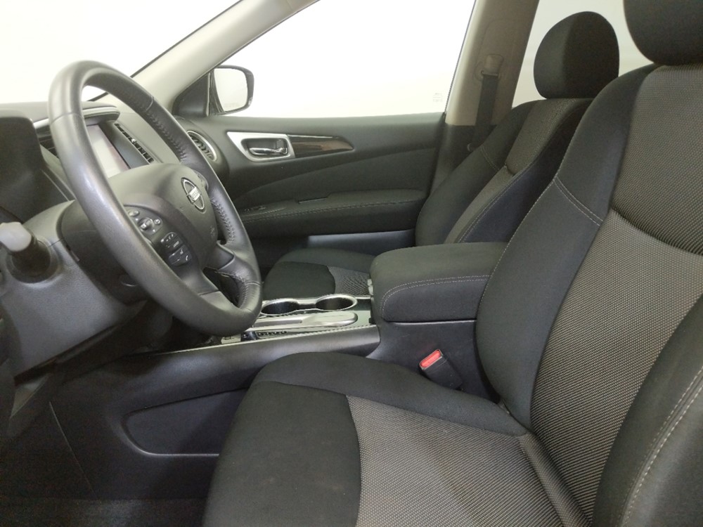 2017 Nissan Pathfinder - Driver Front Seat
